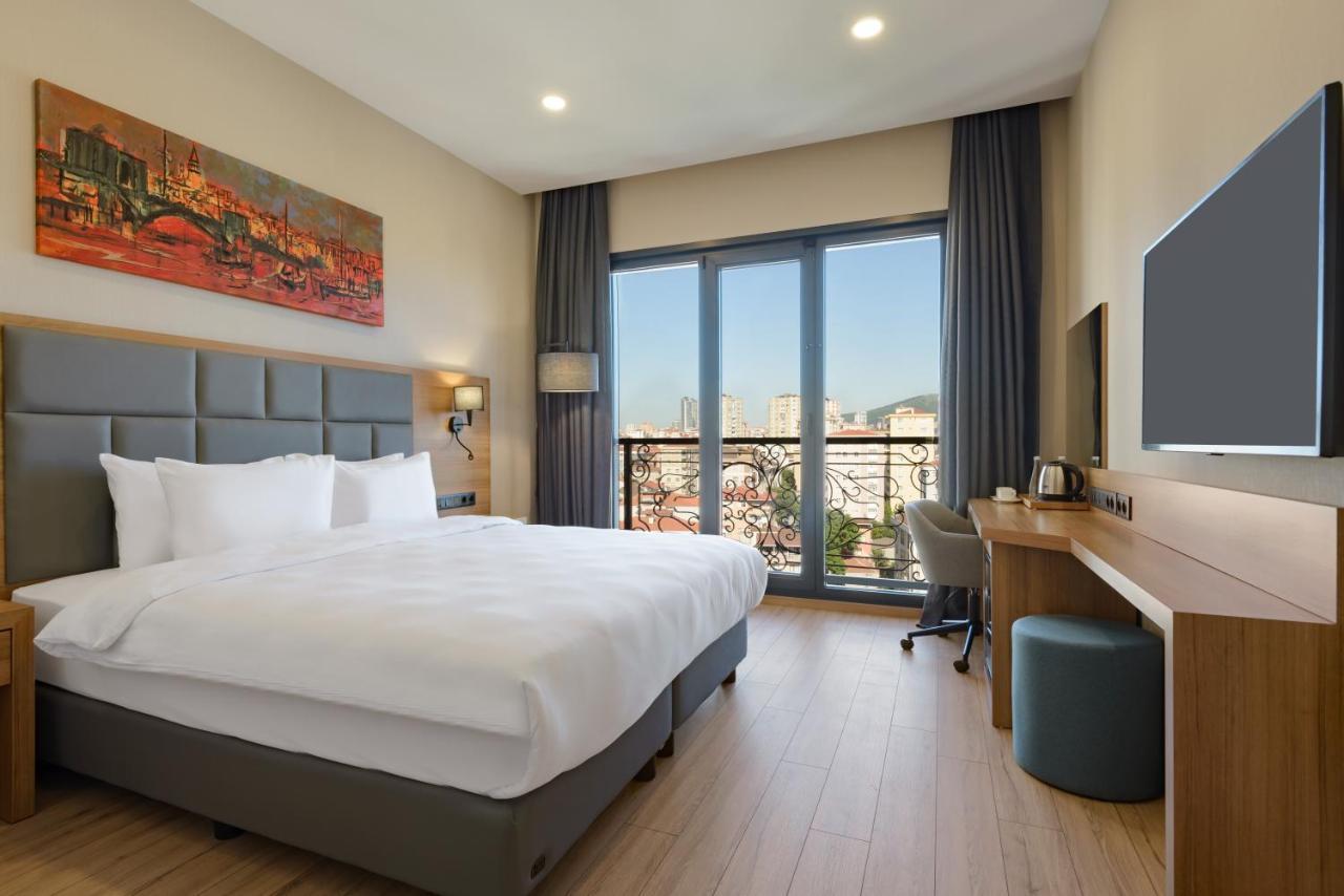 Hotel Tryp By Wyndham Istanbul Atasehir Esterno foto