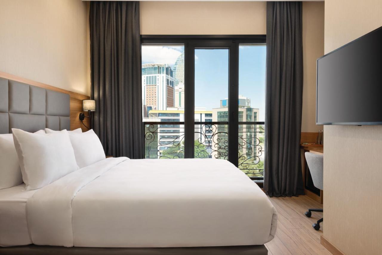 Hotel Tryp By Wyndham Istanbul Atasehir Esterno foto