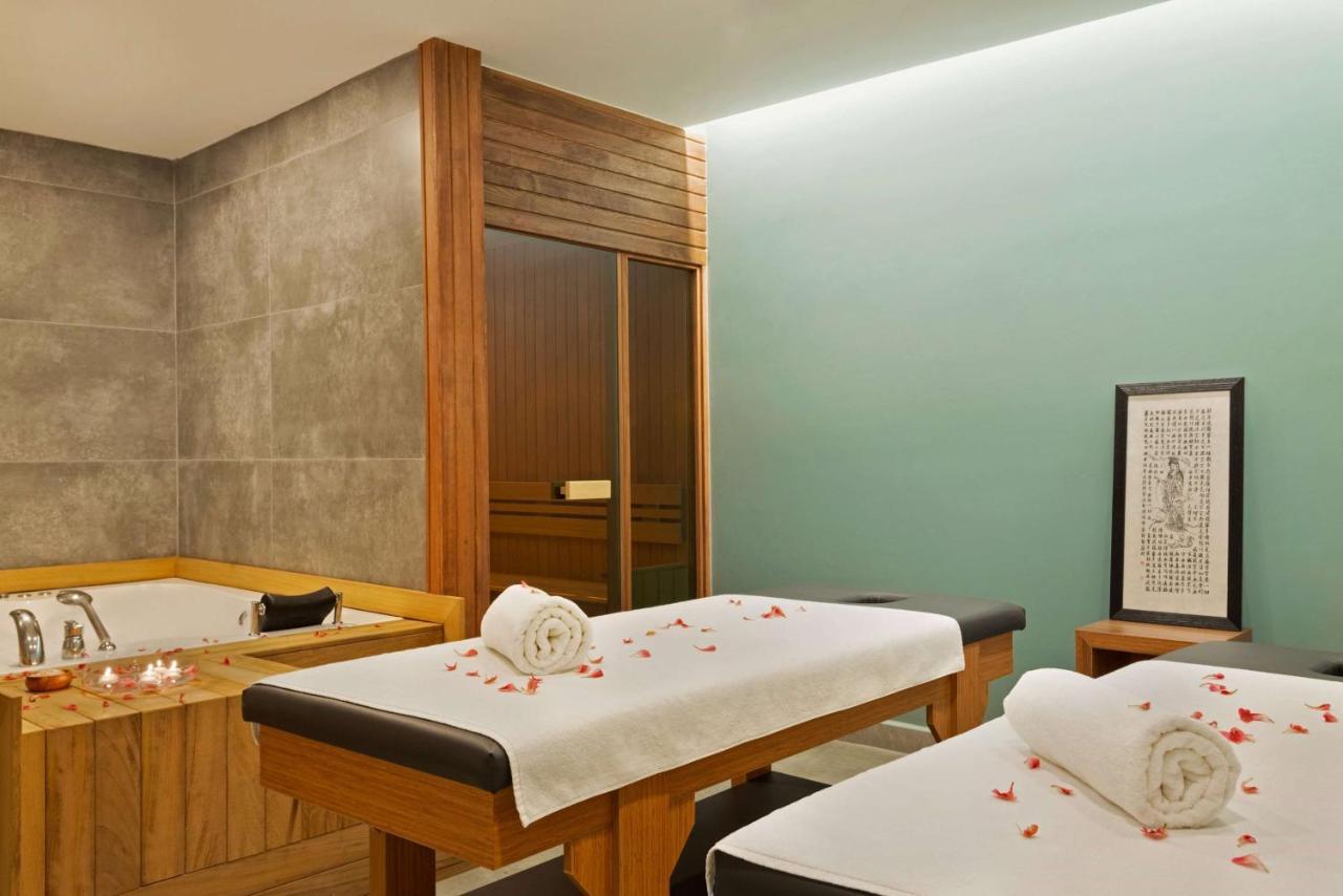 Hotel Tryp By Wyndham Istanbul Atasehir Esterno foto