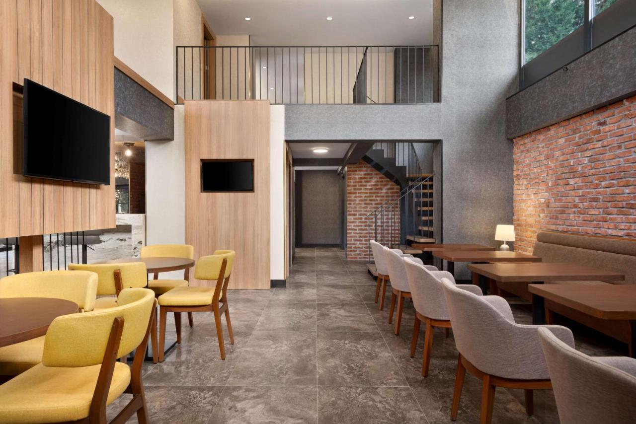 Hotel Tryp By Wyndham Istanbul Atasehir Esterno foto